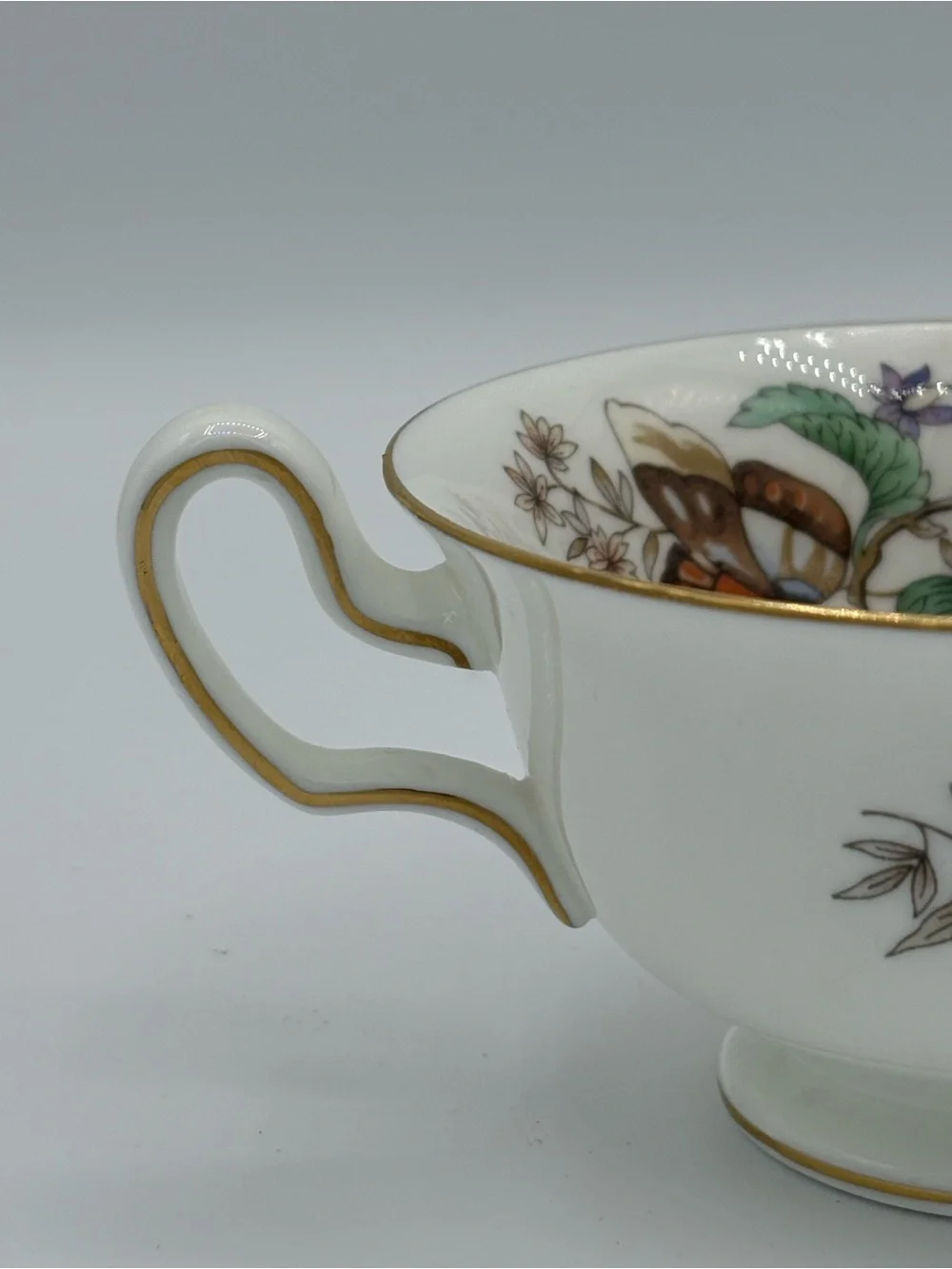 Wedgwood Charnwood Bone China Tea Cups & Saucers Set 4 England Gold Trim